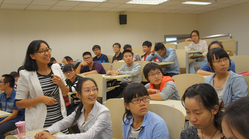 开启职业生涯探索之旅，追寻青春梦想不竭动力――色情动漫