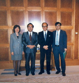 专注中药产学研三十余年：记色情动漫
院长徐宏喜